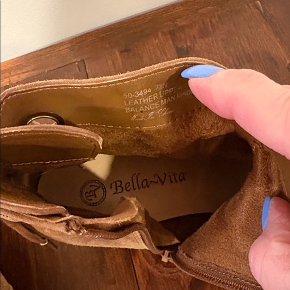 Bella Vita Elka Suede Ankle Booties Size 7.5 N - Picture 12 of 13